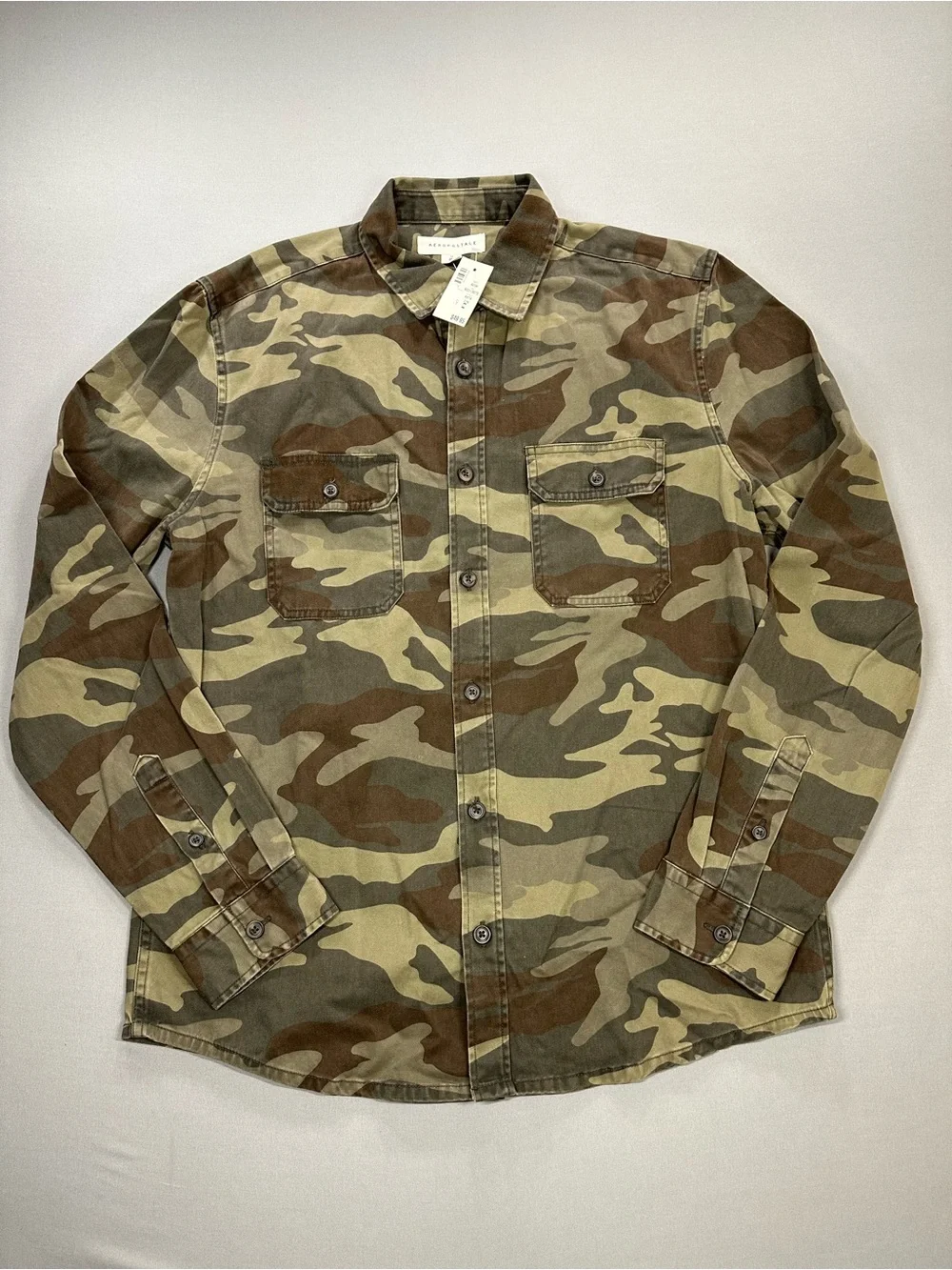 NWT Aeropostale Long Sleeve Camo Workwear Button-Down Shirt - Mens Medium